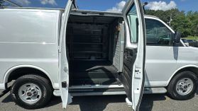 2017 GMC SAVANA 2500 CARGO