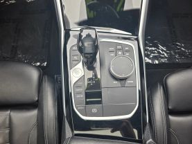 2019 BMW 3 SERIES SEDAN 4-CYL, TURBO, 2.0 LITER 330I XDRIVE SEDAN 4D