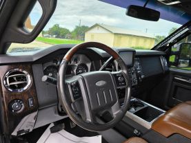 2013 FORD F250 SUPER DUTY CREW CAB PICKUP V8, TURBO DSL, 6.7L PLATINUM PICKUP 4D 6 3/4 FT