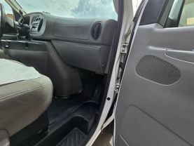 2007 Ford E350 Super Duty Passengerxlt Extended Van 3d - Image 21