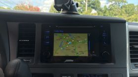 2017 Toyota Sienna - Image 35