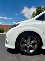 2015 TOYOTA SIENNA VAN V6, 3.5 LITER SE MINIVAN 4D