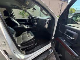 2018 GMC SIERRA 1500 CREW CAB PICKUP V8, ECOTEC3, 5.3 LITER SLT PICKUP 4D 5 3/4 FT