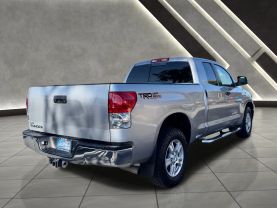 2008 TOYOTA TUNDRA DOUBLE CAB PICKUP V8, 5.7 LITER SR5 PICKUP 4D 6 1/2 FT