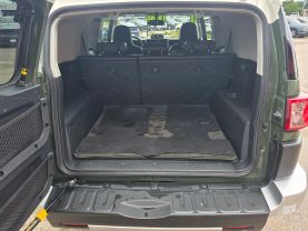 2011 TOYOTA FJ CRUISER SUV V6, 4.0 LITER SPORT UTILITY 2D