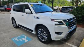 2024 Nissan Armada - Image 3