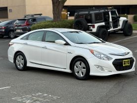 2012 HYUNDAI SONATA SEDAN 4-CYL, HYBRID, 2.4 LITER HYBRID SEDAN 4D