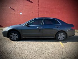 2005 Honda Accord - Image 2