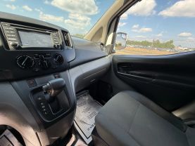 2017 NISSAN NV200