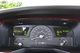 2005 LINCOLN TOWN CAR