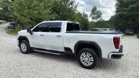 2020 GMC SIERRA 2500 HD CREW CAB PICKUP V8, TURBO DIESEL, 6.6 LITER DENALI PICKUP 4D 6 1/2 FT at T&T Repairables - used car dealership in Spencer, Indiana.