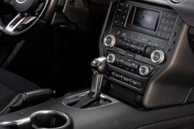 2019 Ford Mustang - Image 26