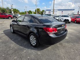 2011 CHEVROLET CRUZE