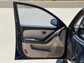 2010 HYUNDAI ELANTRA SEDAN 4-CYL, 2.0 LITER GLS SEDAN 4D