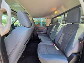 2016 Ram 1500 Crew Cabbig Horn Pickup 4d 5 1/2 Ft - Image 29