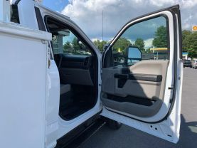 2017 FORD F550 SUPER DUTY 46T BUCKET TRUCK ALTEC AT41M BUCKET TRUCKS V8, TURBO DIESEL, 6.7 LITER XL 169" W.B. 2D - Eddies Auto Sales