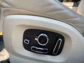 2016 Jaguar Xj - Image 29