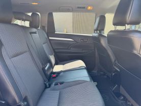 2019 TOYOTA HIGHLANDER SUV V6, 3.5 LITER LE PLUS SPORT UTILITY 4D