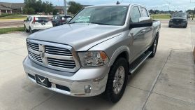 2016 RAM 1500 CREW CAB PICKUP V8, HEMI, 5.7 LITER BIG HORN PICKUP 4D 5 1/2 FT