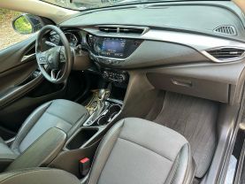 2022 BUICK ENCORE GX SUV 3-CYL, ECOTEC, TURBO, 1.3 LITER SELECT SPORT UTILITY 4D at T&T Repairables - used car dealership in Spencer, Indiana.