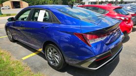 2024 Hyundai Elantra - Image 5