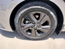 2022 HYUNDAI ELANTRA SEDAN 4-CYL, 2.0 LITER SEL SEDAN 4D at Motors On Wheels - used car dealership in Houston, Texas.