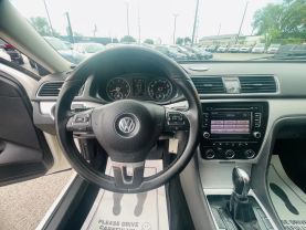 2013 VOLKSWAGEN PASSAT SEDAN 5-CYL, PZEV, 2.5 LITER 2.5L SE SEDAN 4D