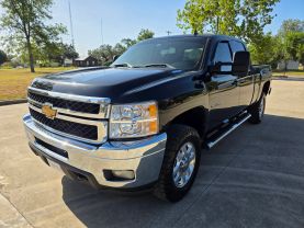 2013 CHEVROLET SILVERADO 2500 HD CREW CAB PICKUP V8, TURBO DIESEL, 6.6L LTZ PICKUP 4D 6 1/2 FT