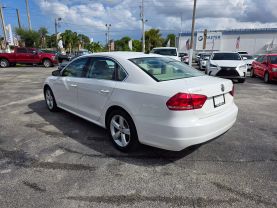 2014 VOLKSWAGEN PASSAT