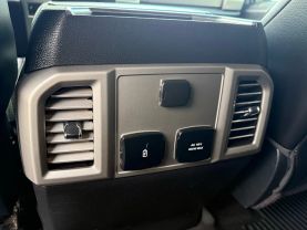 2017 Ford F250 Super Duty Crew Cab Lariat Pickup 4d 6 3/4 Ft - Image 25