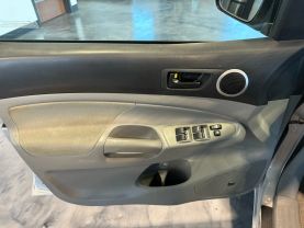 2011 TOYOTA TACOMA DOUBLE CAB PICKUP V6, 4.0 LITER PICKUP 4D 5 FT