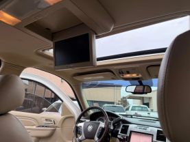 2012 CADILLAC ESCALADE SUV WHITE AUTOMATIC - Budget Used Car Sales