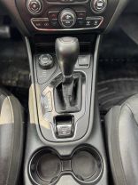 2019 Jeep Cherokee - Image 18