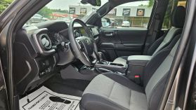 2023 Toyota Tacoma Double Cab - Image 7