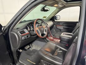 2014 CADILLAC ESCALADE SUV V8, FLEX FUEL, 6.2 LITER PREMIUM SPORT UTILITY 4D
