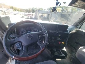 2018 INTERNATIONAL LT - - LT625