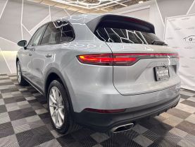 2020 PORSCHE CAYENNE