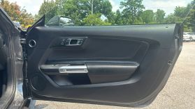 2017 Ford Mustang - Image 14