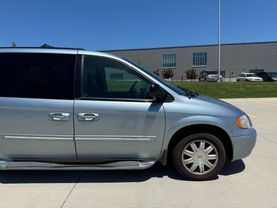 2005 CHRYSLER TOWN & COUNTRY VAN V6, 3.8 LITER TOURING MINIVAN 4D
