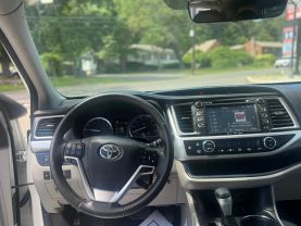 2018 TOYOTA HIGHLANDER SUV V6, 3.5 LITER XLE SPORT UTILITY 4D