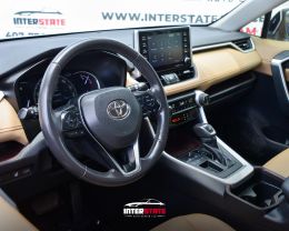 2019 TOYOTA RAV4 For Sale in Orlando