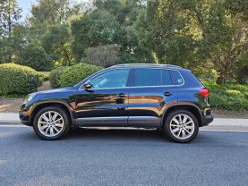 2016 VOLKSWAGEN TIGUAN 2.0T SE SPORT UTILITY 4D