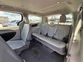 2017 CHRYSLER PACIFICA VAN V6, 3.6 LITER TOURING-L MINIVAN 4D