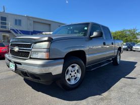 2006 CHEVROLET SILVERADO 1500 CREW CAB PICKUP V8, 5.3 LITER LT PICKUP 4D 5 3/4 FT