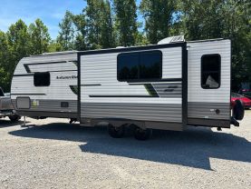 2025 STARCRAFT AUTUMN RIDGE RV - 26RLS at T&T Repairables - used car dealership in Spencer, Indiana.