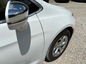 2021 CHRYSLER PACIFICA HYBRID VAN V6, HYBRID, 3.6 LITER LIMITED VAN 4D at T&T Repairables - used car dealership in Spencer, Indiana.