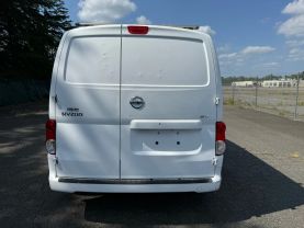 2017 NISSAN NV200