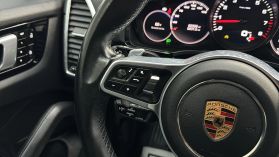 2020 PORSCHE CAYENNE