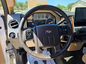 2011 FORD F250 SUPER DUTY CREW CAB PICKUP V8, TURBO DIESEL, 6.7L LARIAT PICKUP 4D 6 3/4 FT
