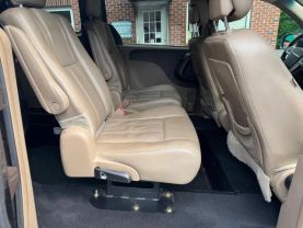 2016 CHRYSLER TOWN & COUNTRY VAN V6, 3.6 LITER TOURING MINIVAN 4D